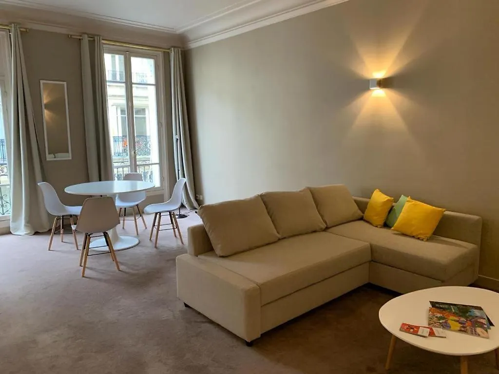Executive Apartment - Hotel Particulier, Paris 16