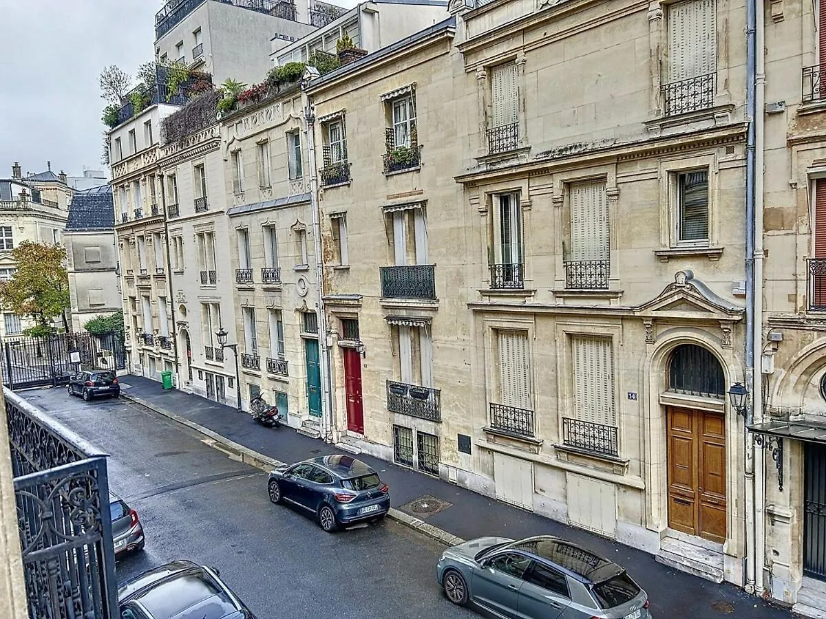 Executive Apartment - Hotel Particulier, Paris 16