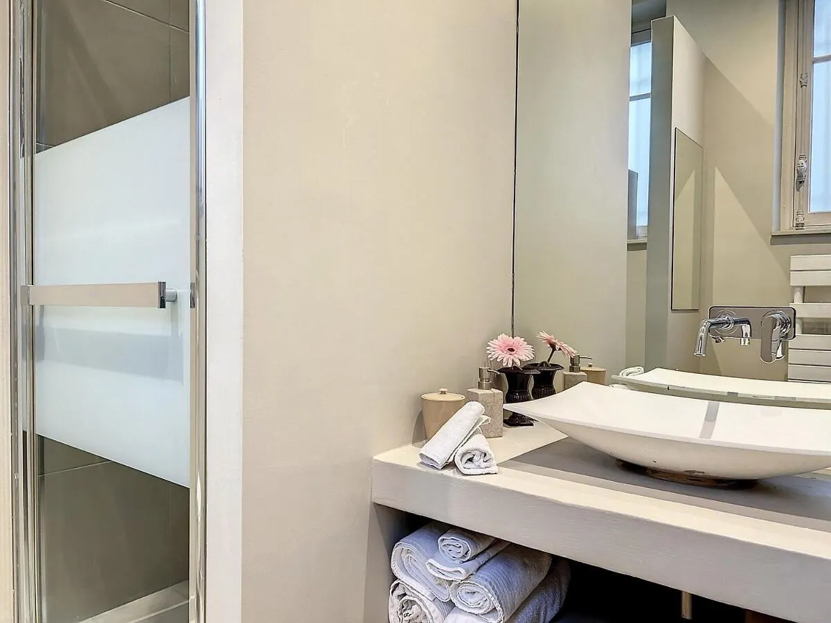 Executive Apartment - Hotel Particulier, Paris 16